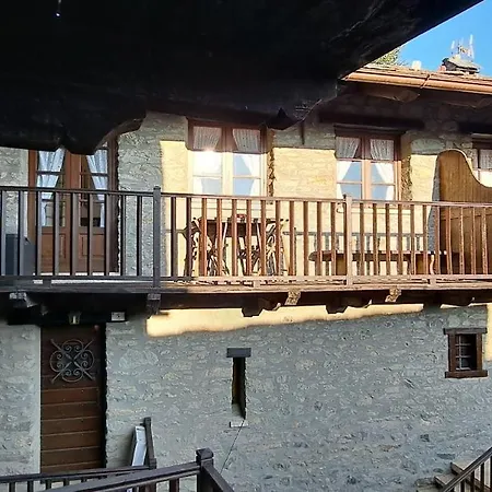 La Casetta Sulla Fontana Sarre