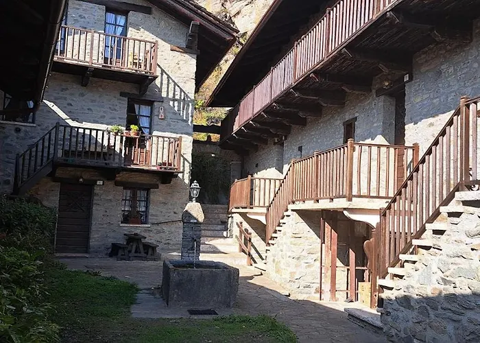 Dom wakacyjny La Casetta Sulla Fontana Sarre